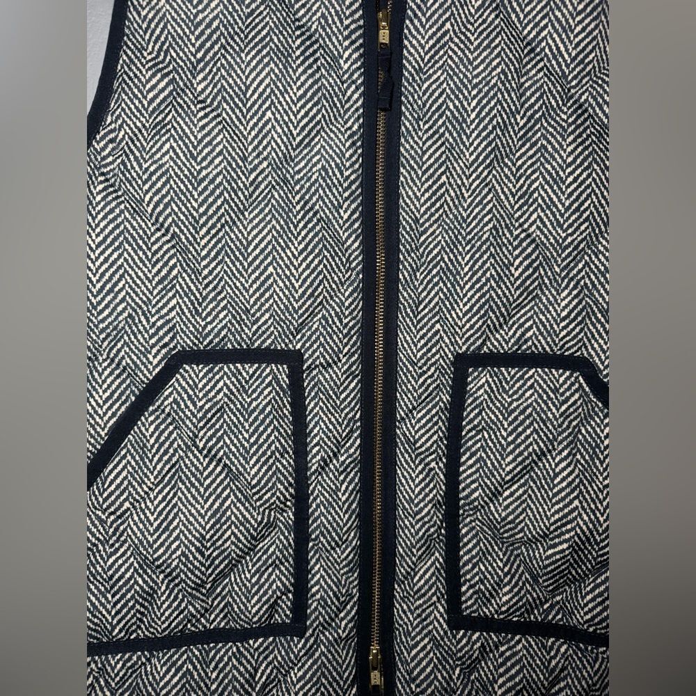 J. Crew Women’s Herringbone Quilted Vest - Picture 4 of 5